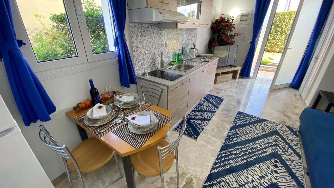 Patras Blue Suite Exteriér fotografie